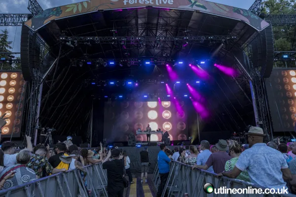 Fatboy Slim - Forest Live
