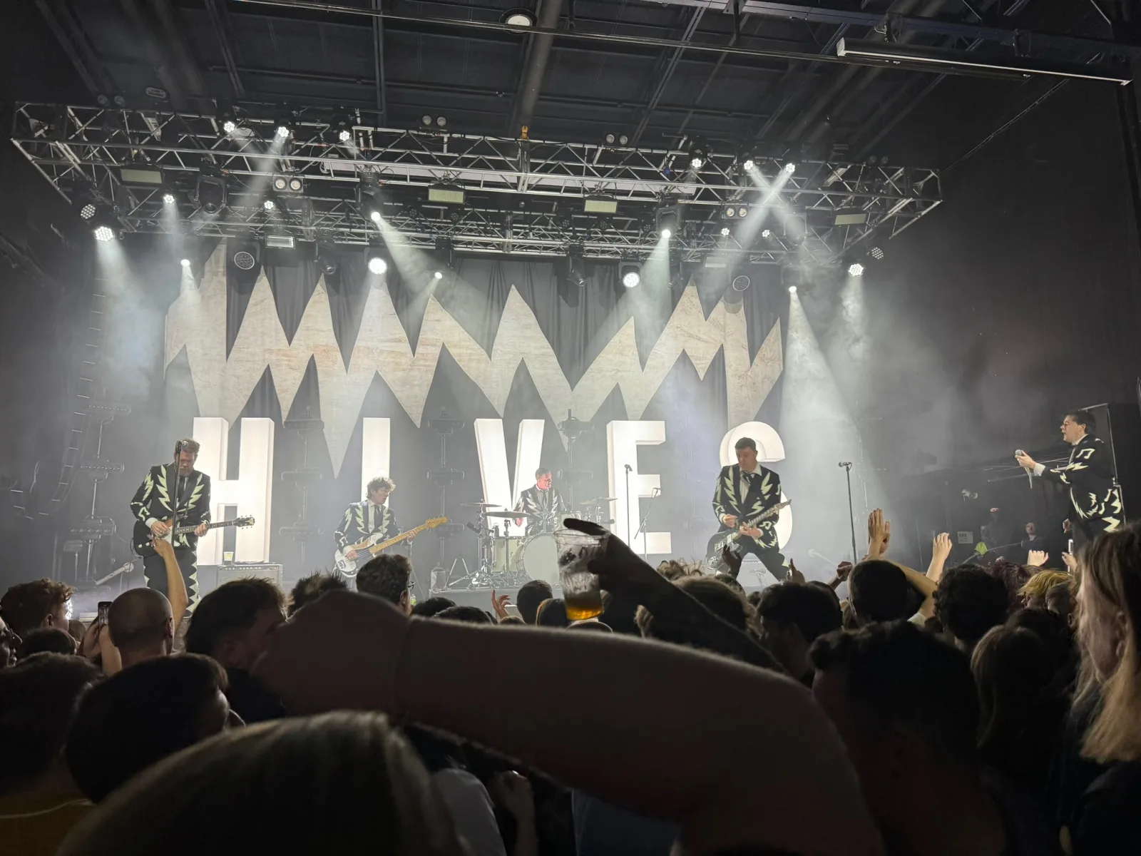 THE HIVES & BAD NERVES