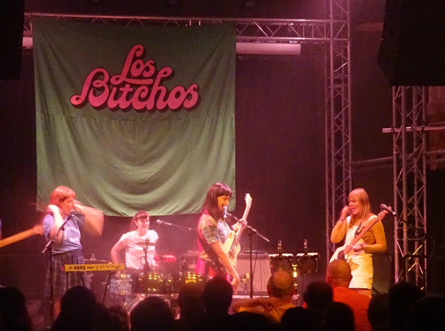 Los Bitchos - O
