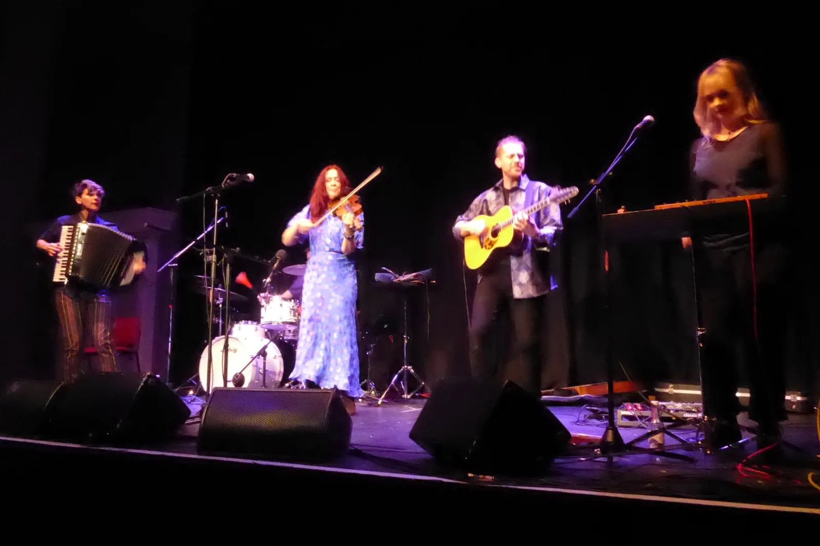 Kathryn Tickell and The Darkening