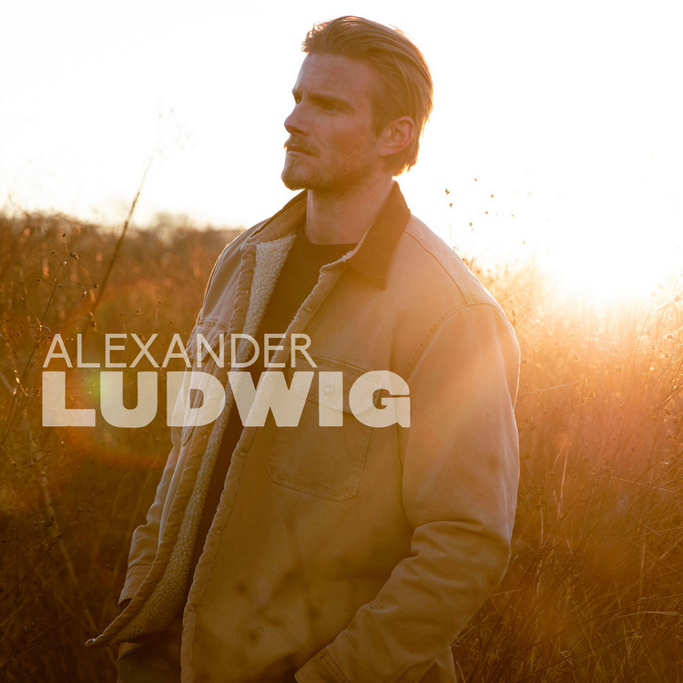Alexander Ludwig - Love Today