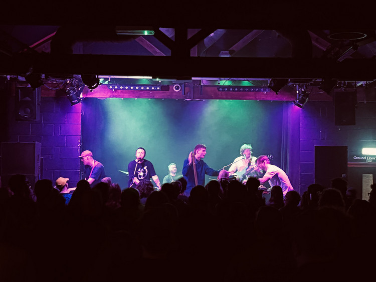 ADULT DVD & SILVERWINGKILLER