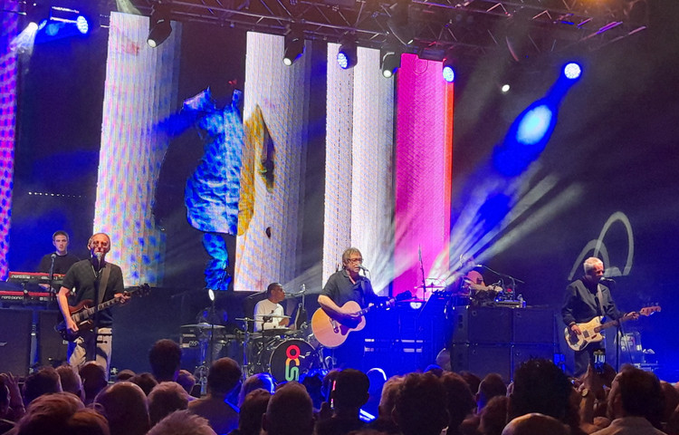 Kula Shaker and Ocean Colour Scene