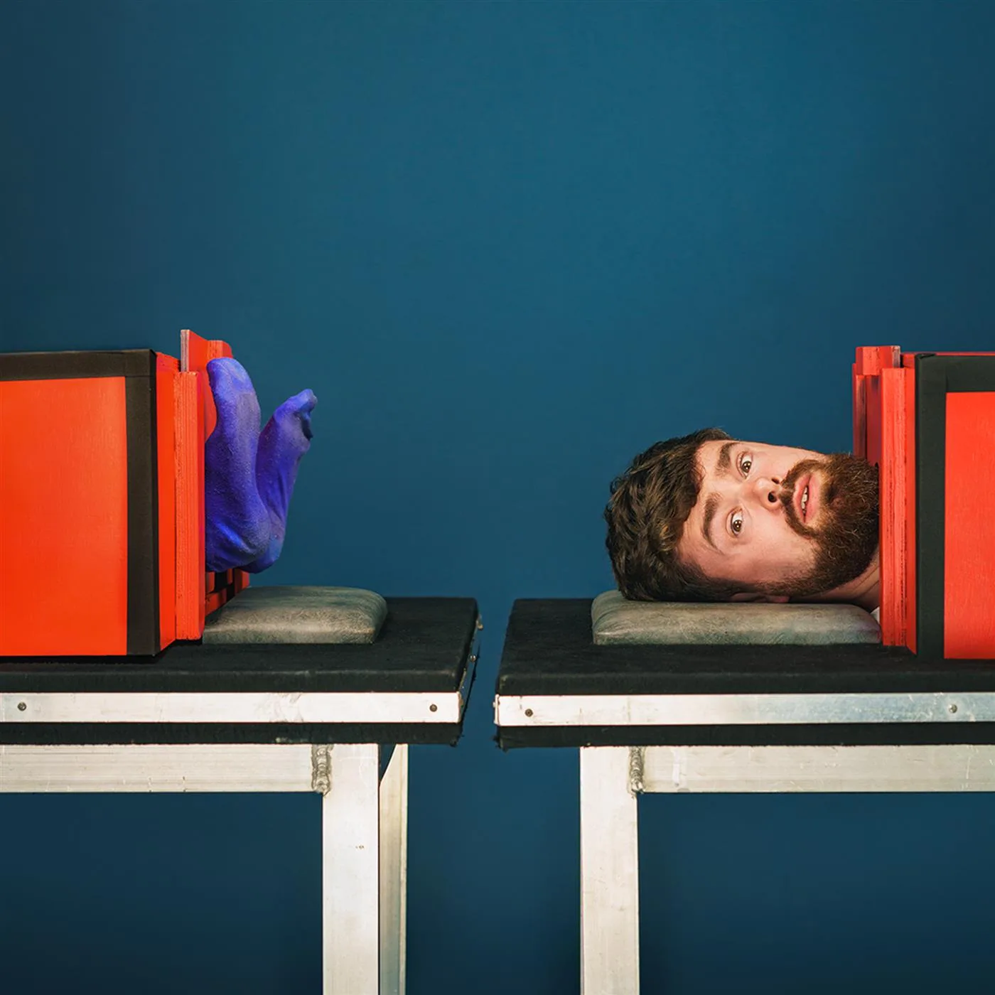 Tom Brace Saws Himself In Half